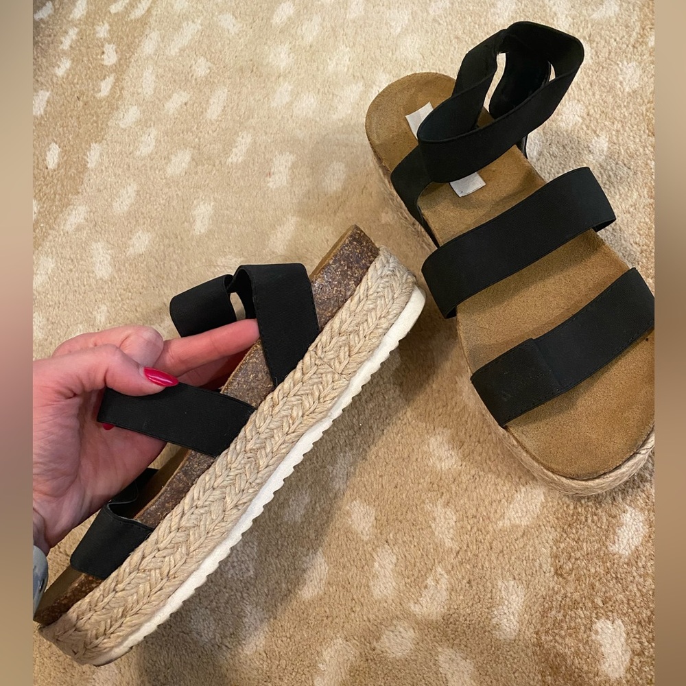 Black Steve Madden platform sandals